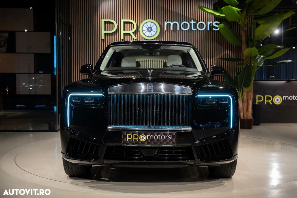 Rolls-Royce Cullinan - 7