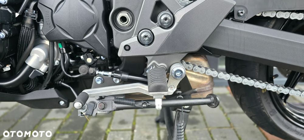 Kawasaki Versys 1100 SE - 37