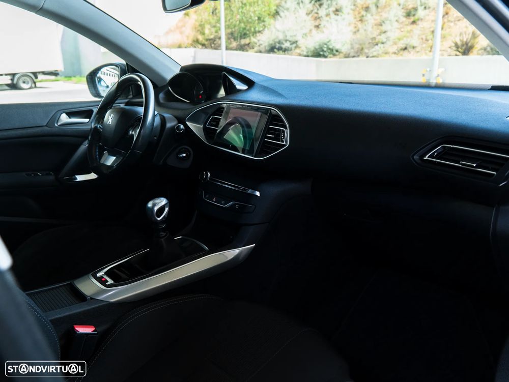 Peugeot 308 SW 1.6 e-HDi Allure J17 - 20