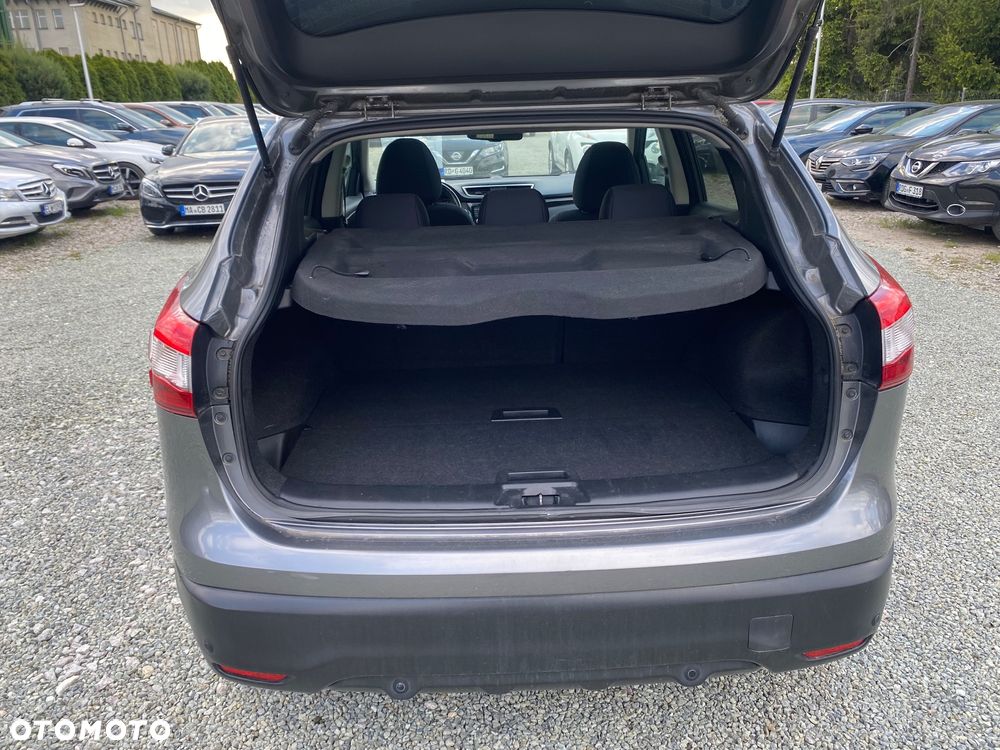Nissan Qashqai 1.6 DIG-T N-Connecta - 18