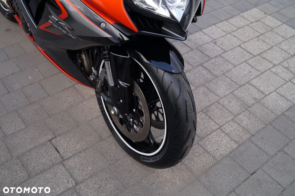 Suzuki GSX-R - 13