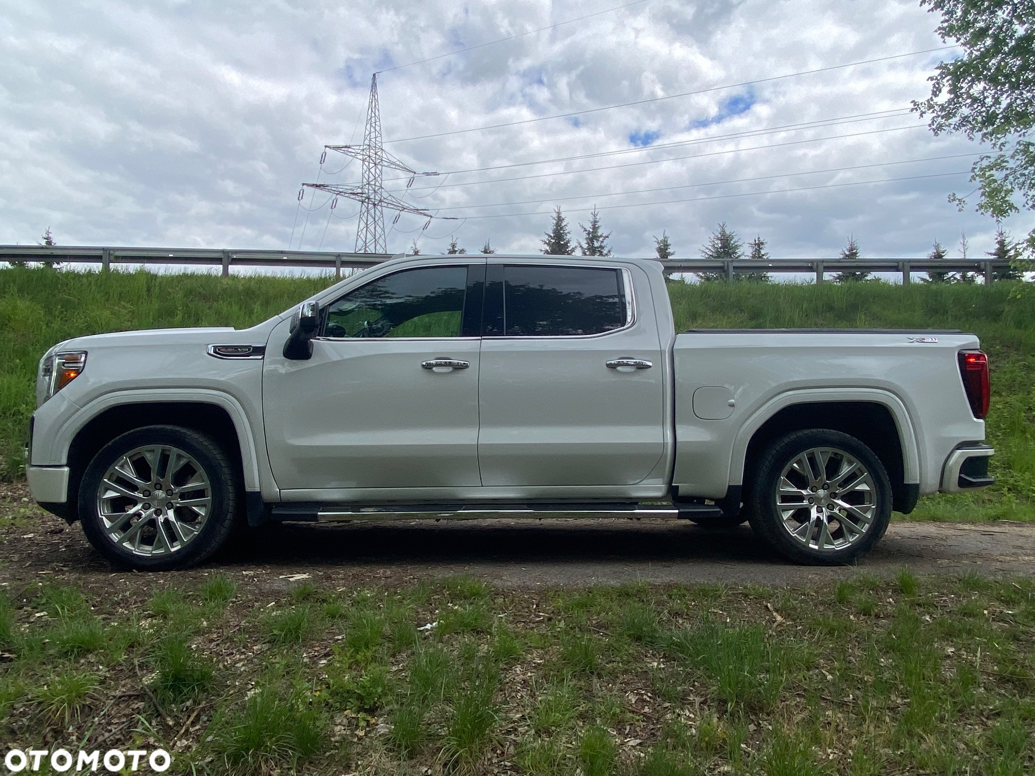 GMC Sierra - 9