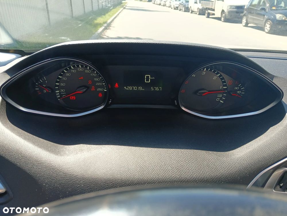 Peugeot 308 1.6 BlueHDi Business Line S&S - 20