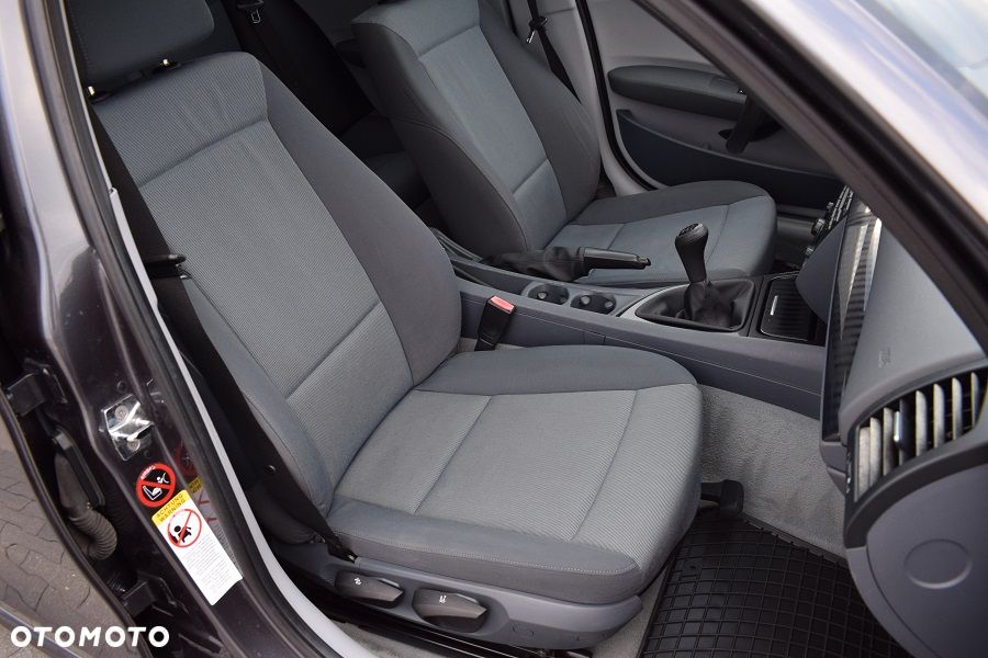 BMW Seria 1 116i - 14