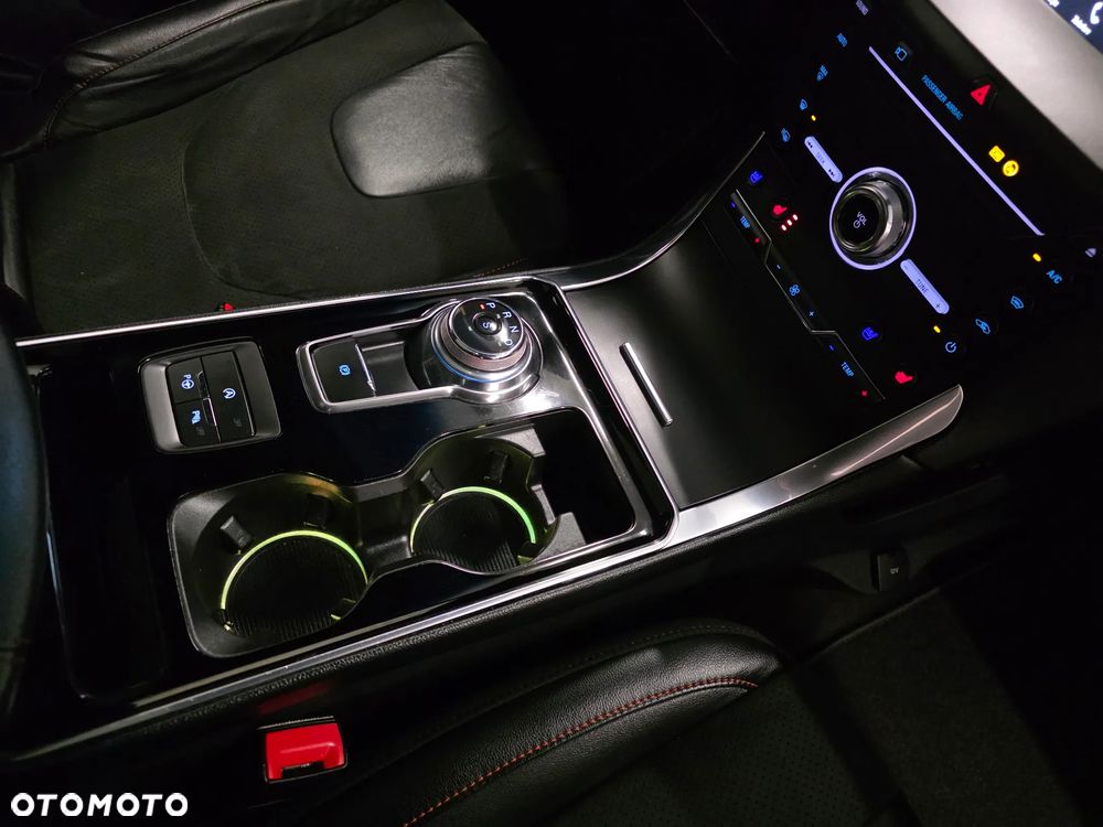 Ford Edge 2.0 EcoBlue Twin-Turbo 4WD ST-Line - 18