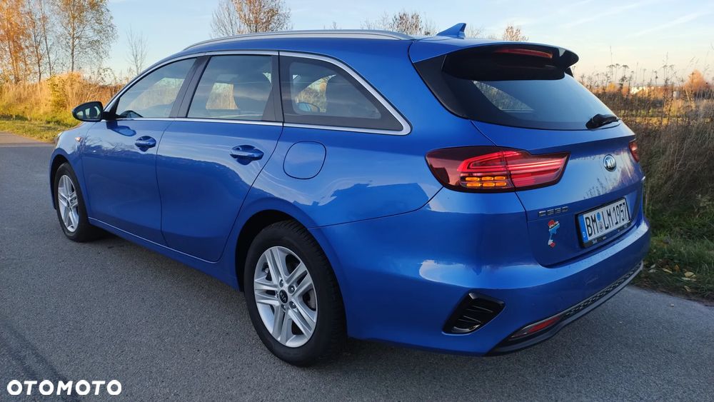 Kia Ceed SW 1.6 CRDi DCT Platinum Edition - 28