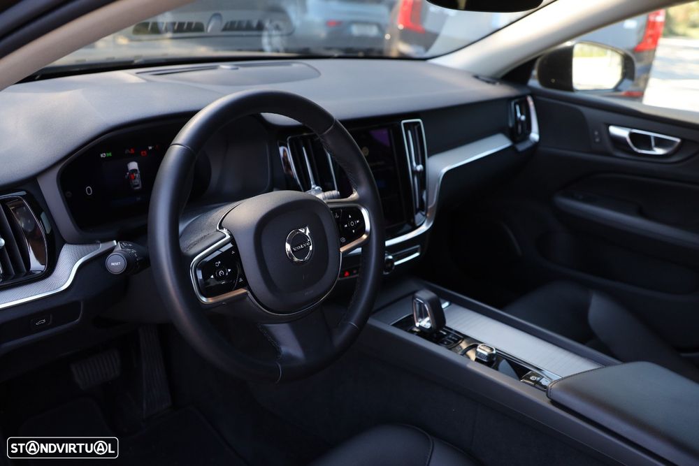 Volvo V60 Cross Country 2.0 B4 Geartronic - 13