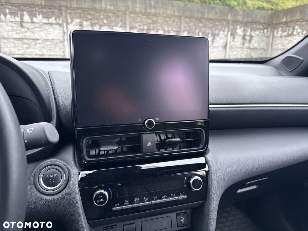 Toyota Yaris Cross Hybrid 1.5 Style - 28
