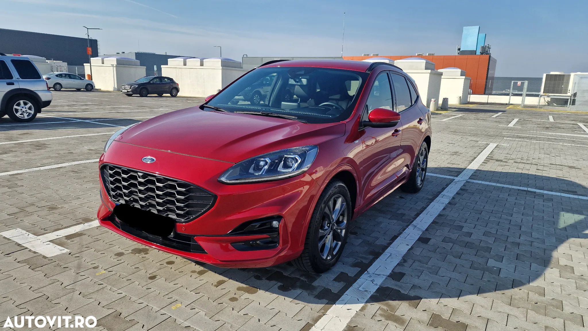 Ford Kuga - 1