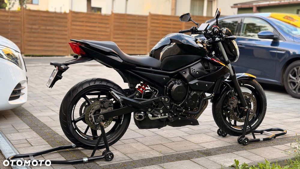 Yamaha XJ - 6