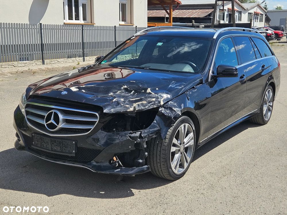 Mercedes-Benz Klasa E 220 BlueTEC 4Matic 7G-TRONIC - 4
