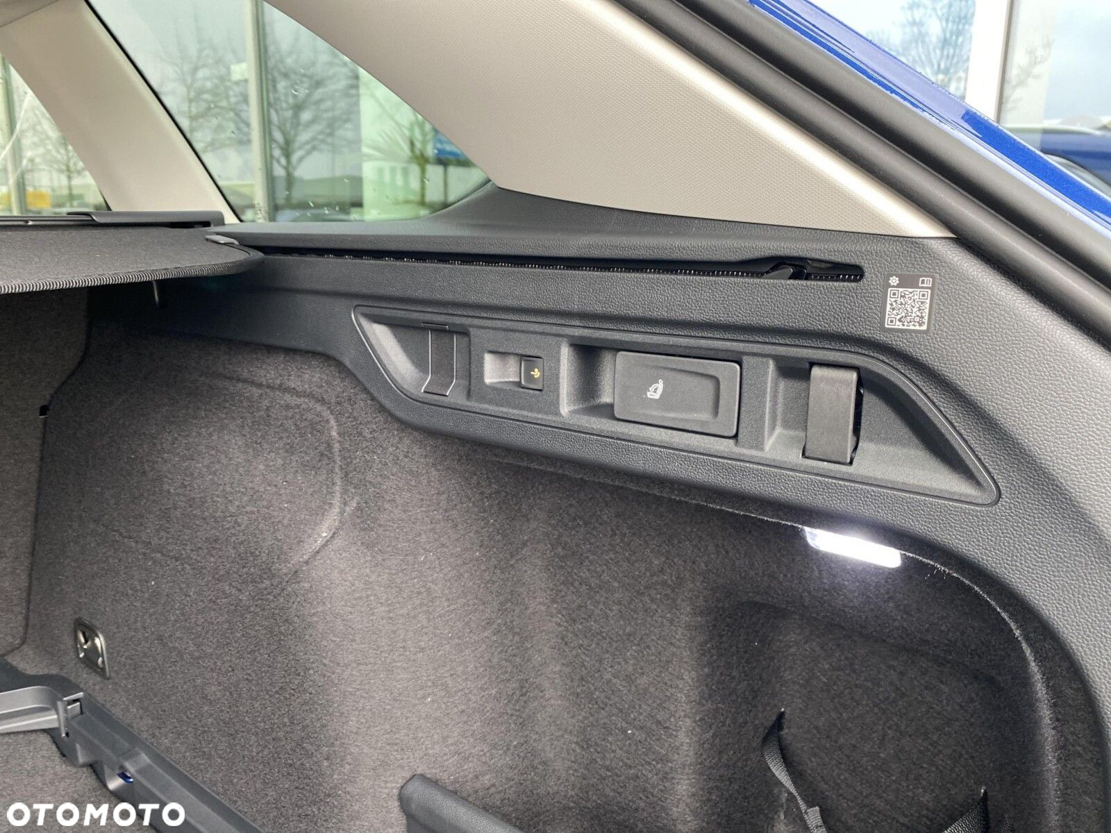 Volkswagen Passat - 14