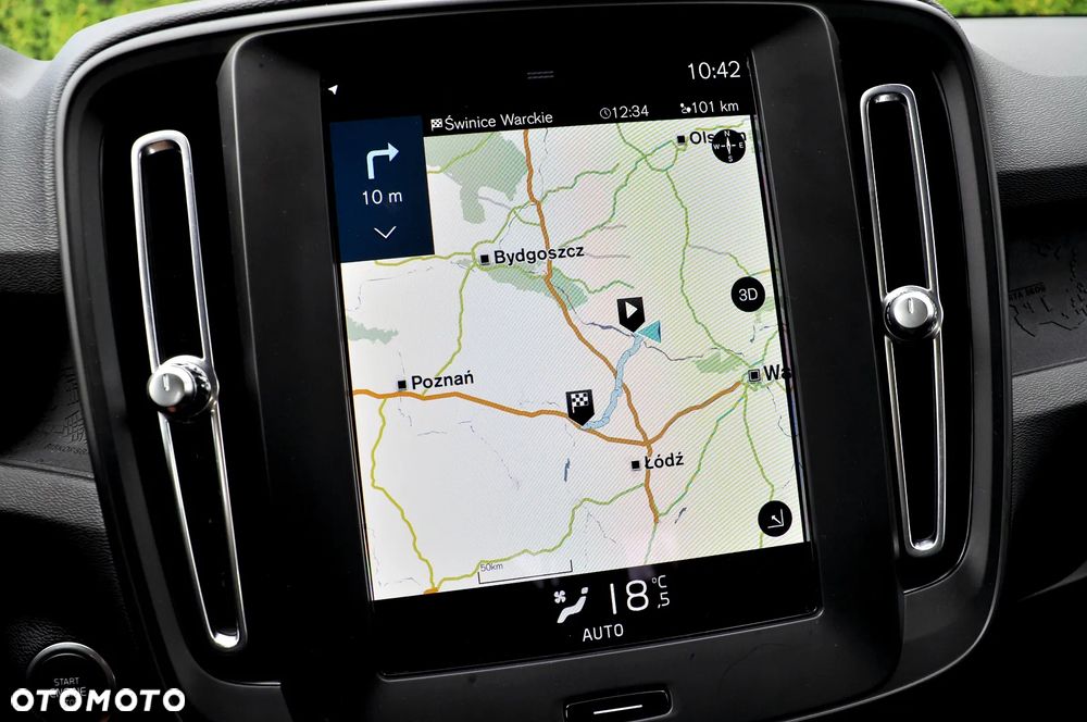 Volvo XC 40 T2 Momentum Pro - 34