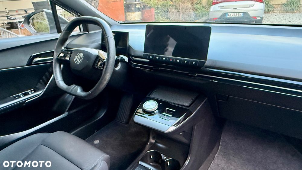 MG 4 Luxury 49 kWh - 25