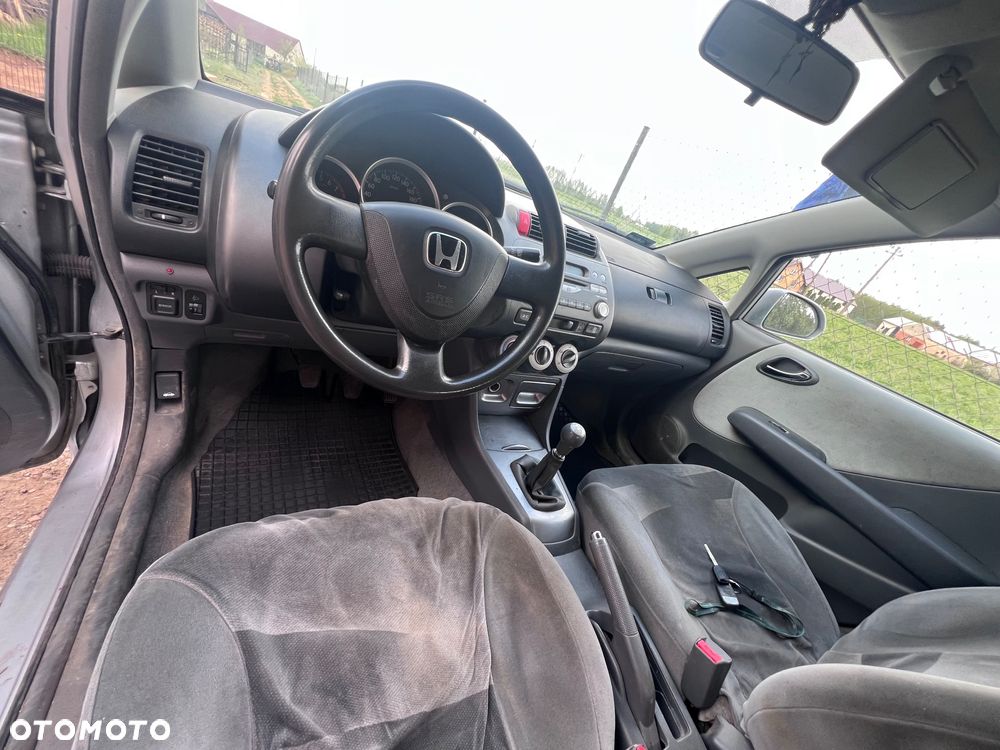 Honda City 1.4 Comfort - 10