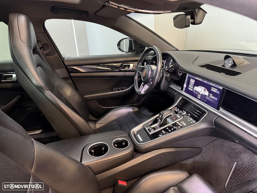 Porsche Panamera Sport Turismo 4 E-Hybrid - 10
