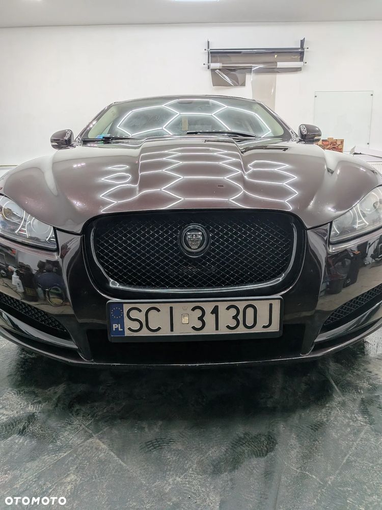 Jaguar XF 2.2 D Portfolio - 3