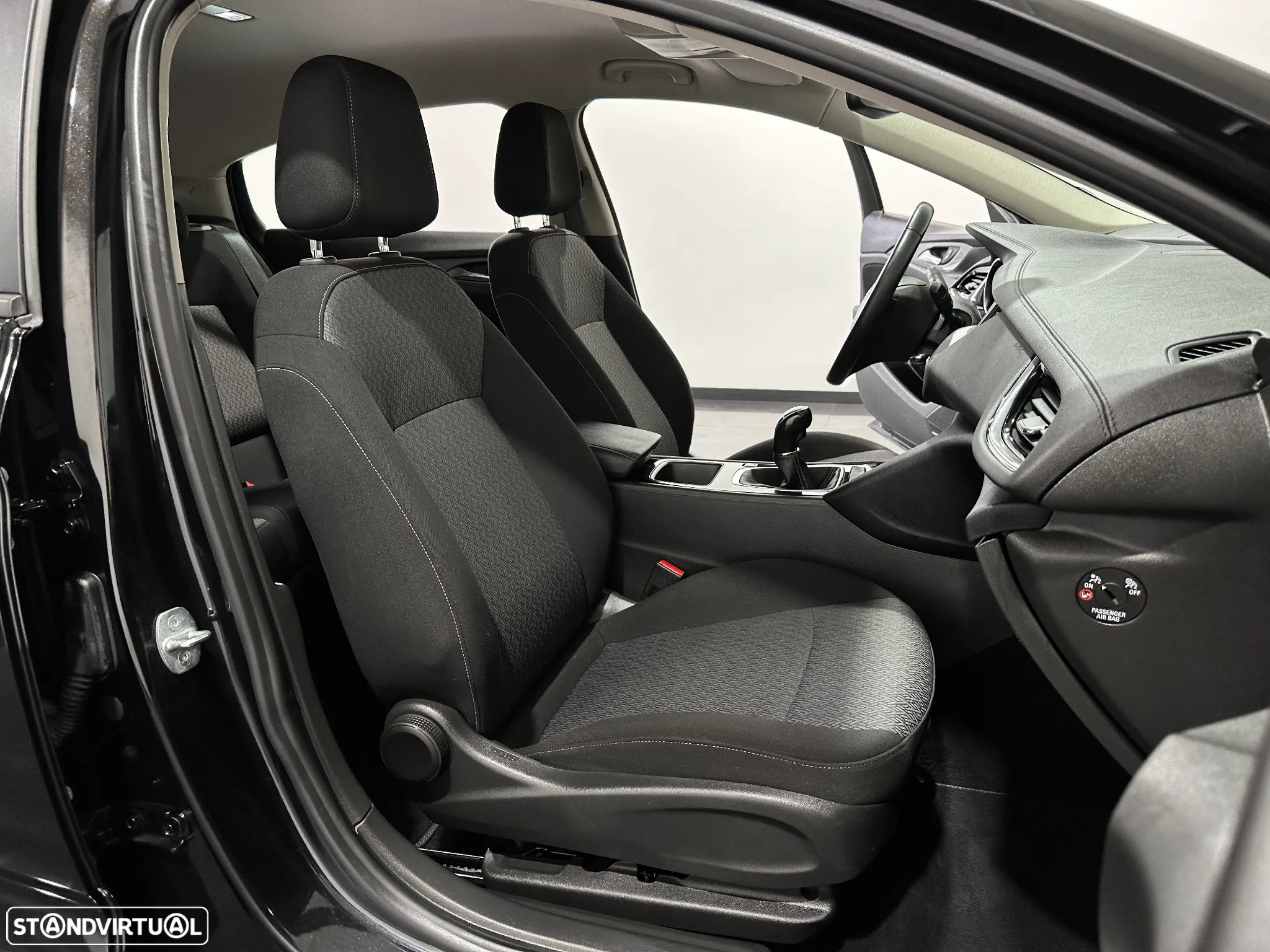 Opel Insignia Grand Sport 1.6 CDTi Business Edition - 37