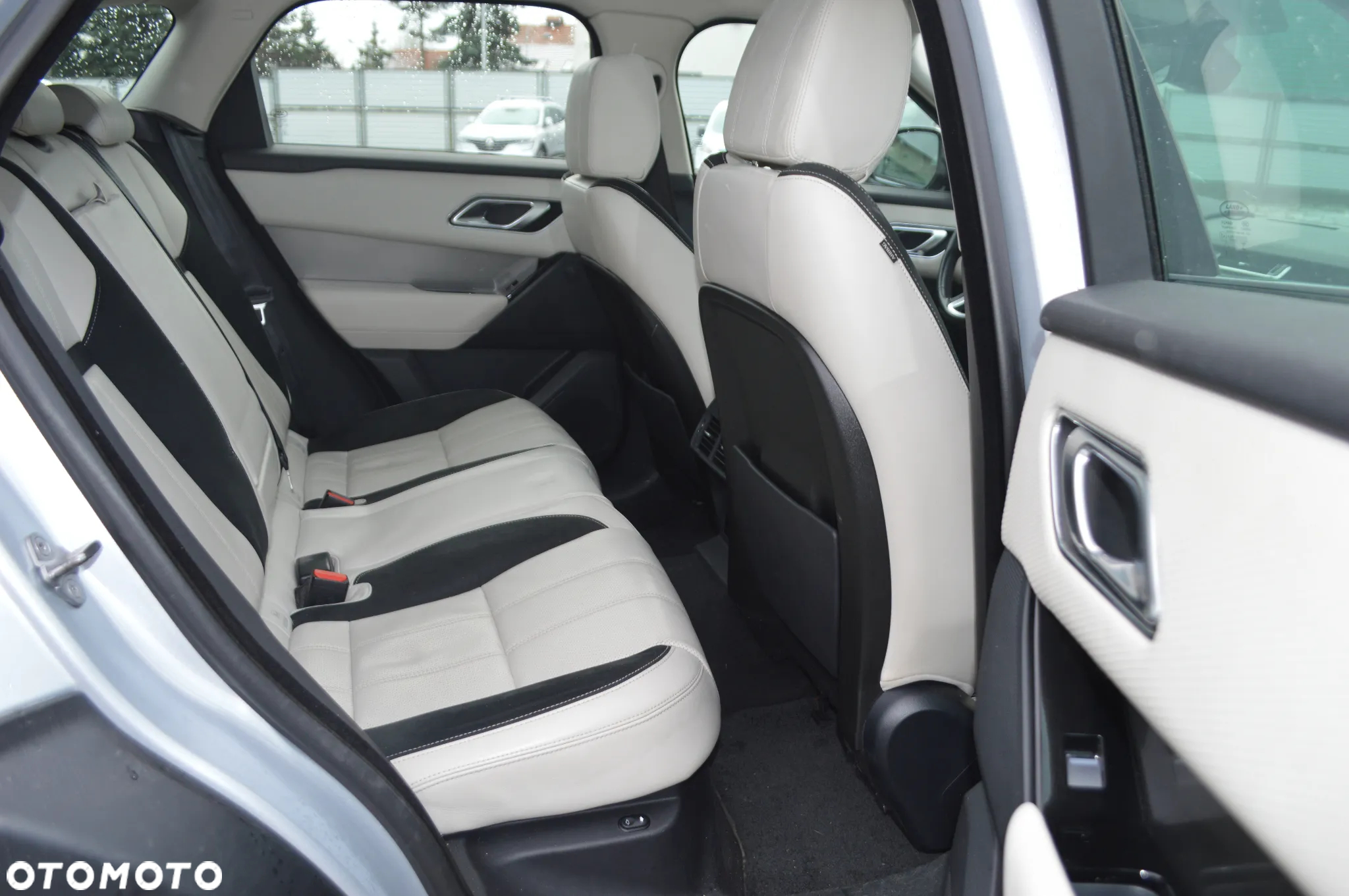 Land Rover Range Rover Velar 2.0 SD4 - 13