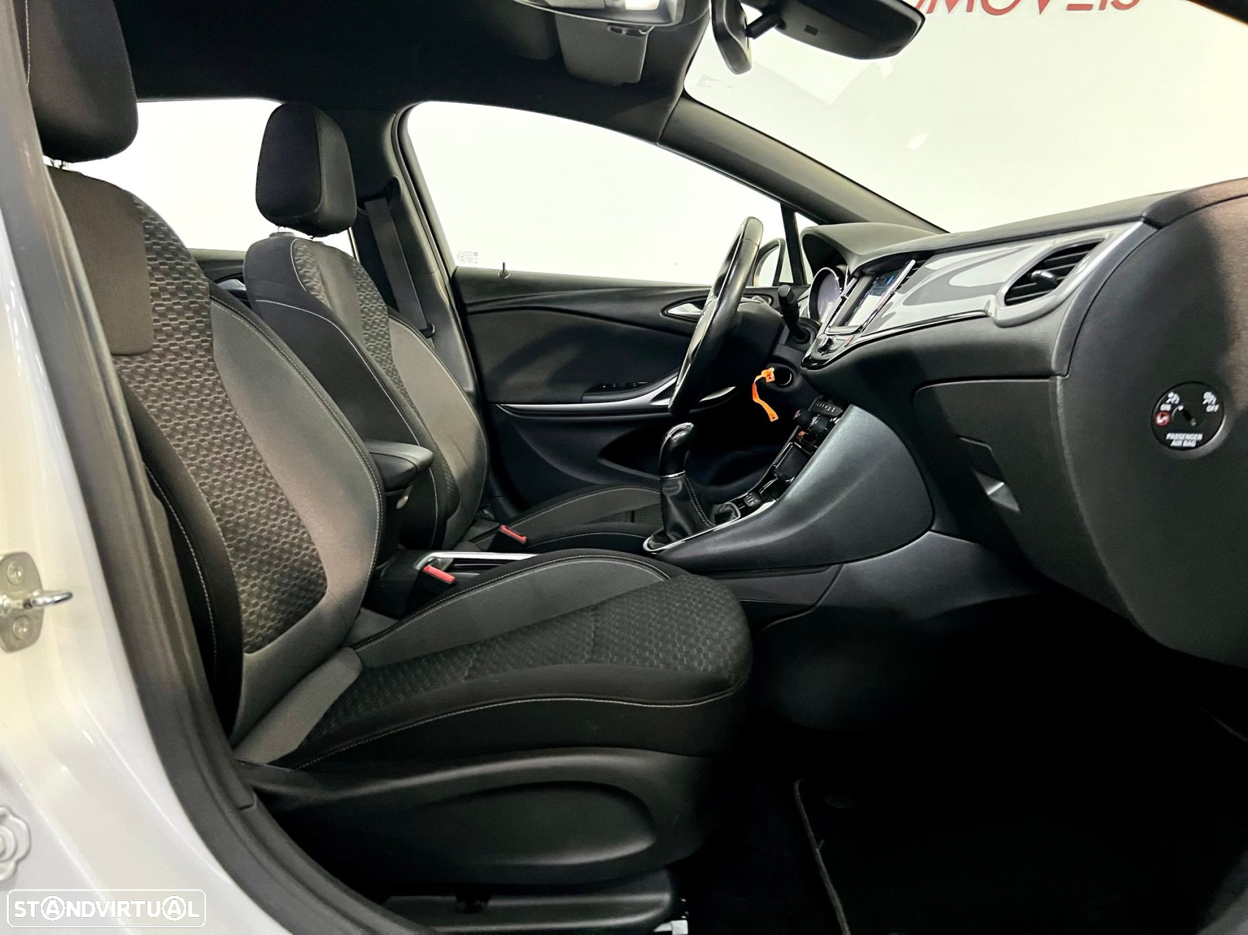 Opel Astra Sports Tourer 1.5 D Design & Tech S/S - 23