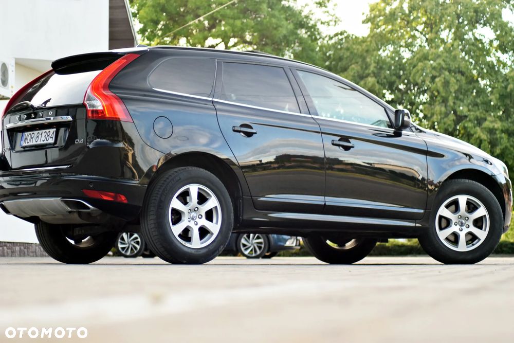 Volvo XC 60 D4 Drive-E Momentum - 22