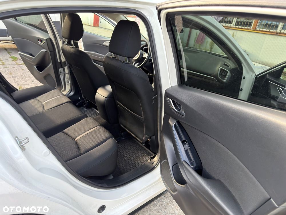 Mazda 3 - 25