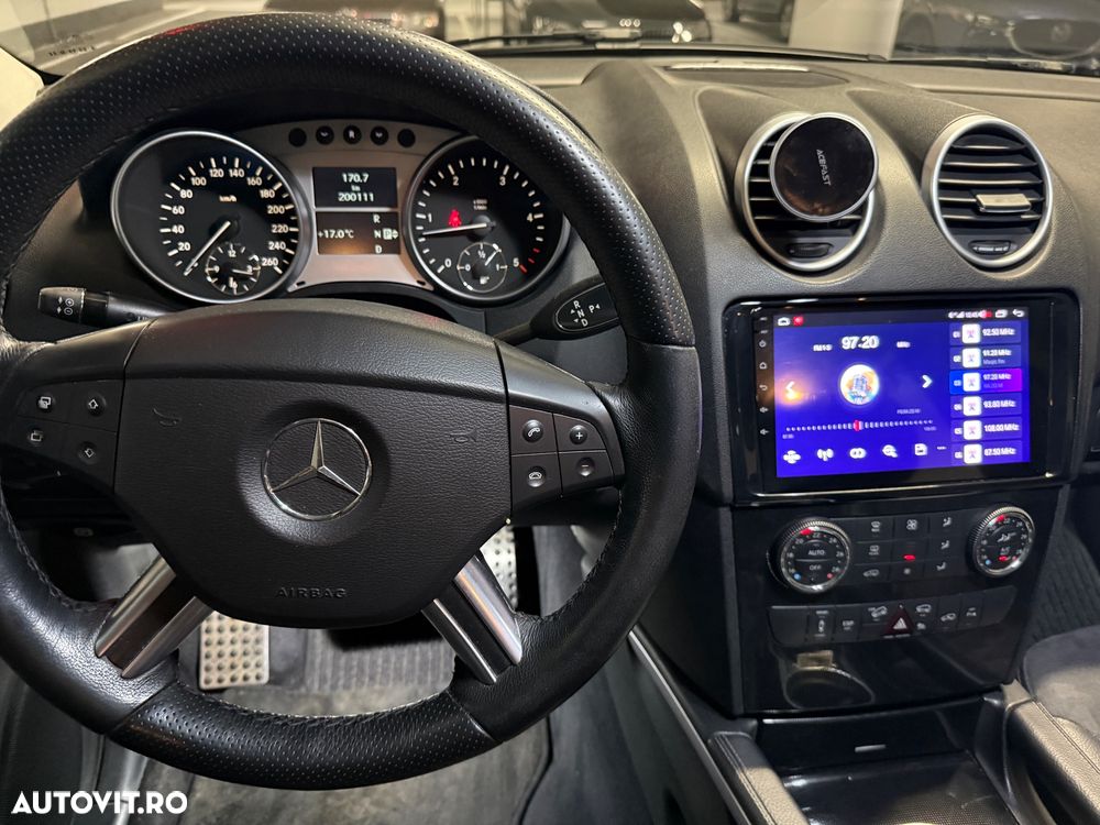 Mercedes-Benz ML - 8