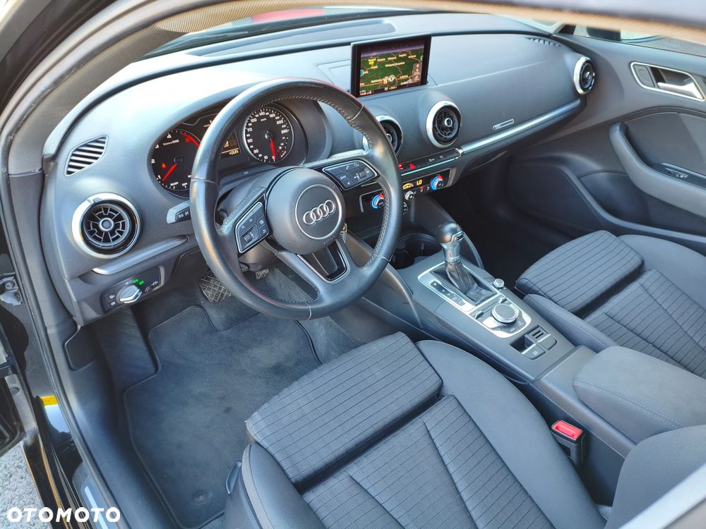 Audi A3 Sportback 1.6 TDI S tronic Attraction - 12