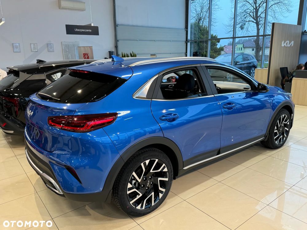 Kia XCeed 1.6 T-GDI Business Line DCT - 4