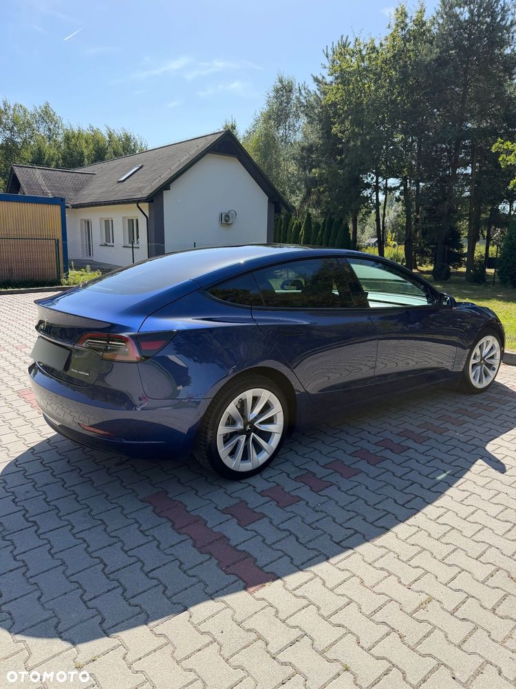 Tesla Model 3 - 5
