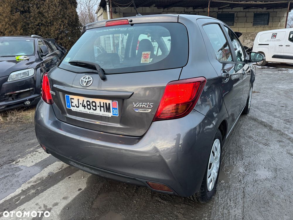 Toyota Yaris - 26