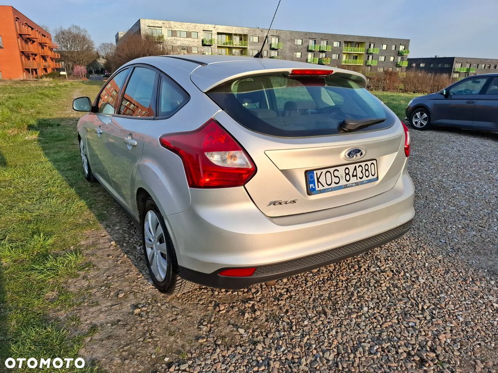 Ford Focus 1.6 TDCi DPF Ambiente - 5