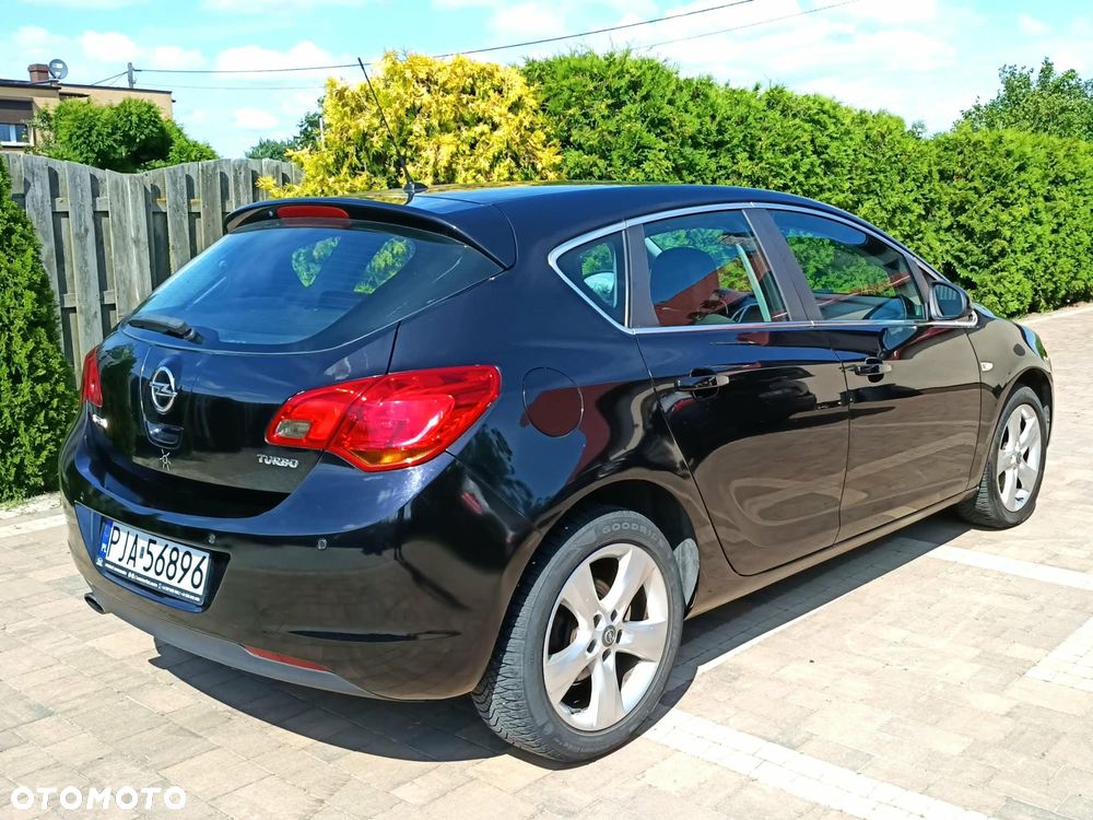 Opel Astra 1.4 T Cosmo S&S - 4