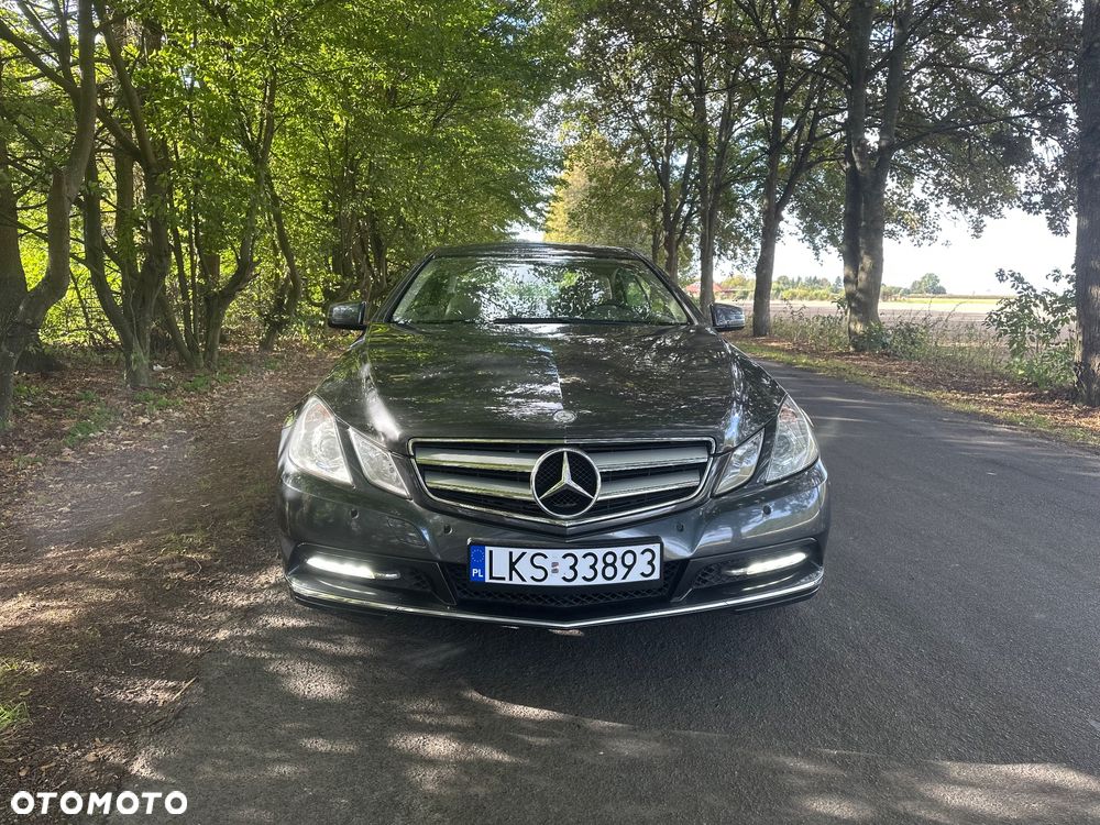 Mercedes-Benz Klasa E - 32