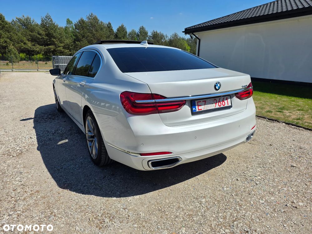 BMW Seria 7 740Li Edition Exclusive - 5