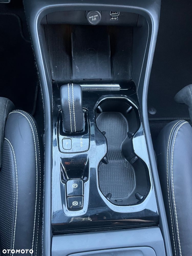 Volvo XC 40 - 7