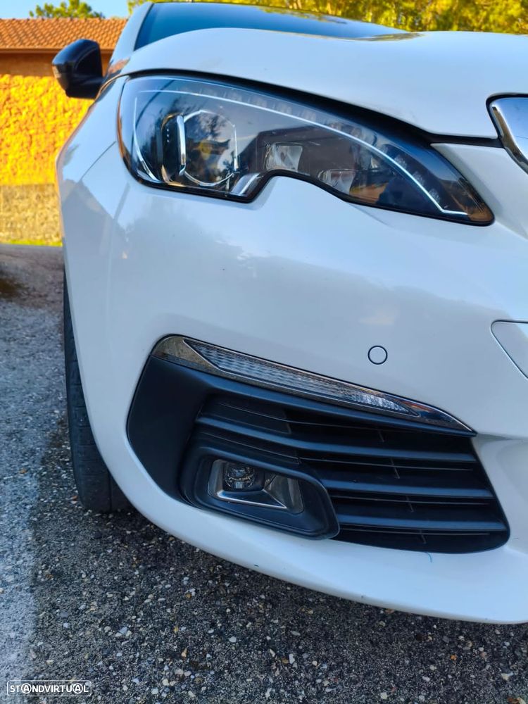 Peugeot 308 2018 photo 5