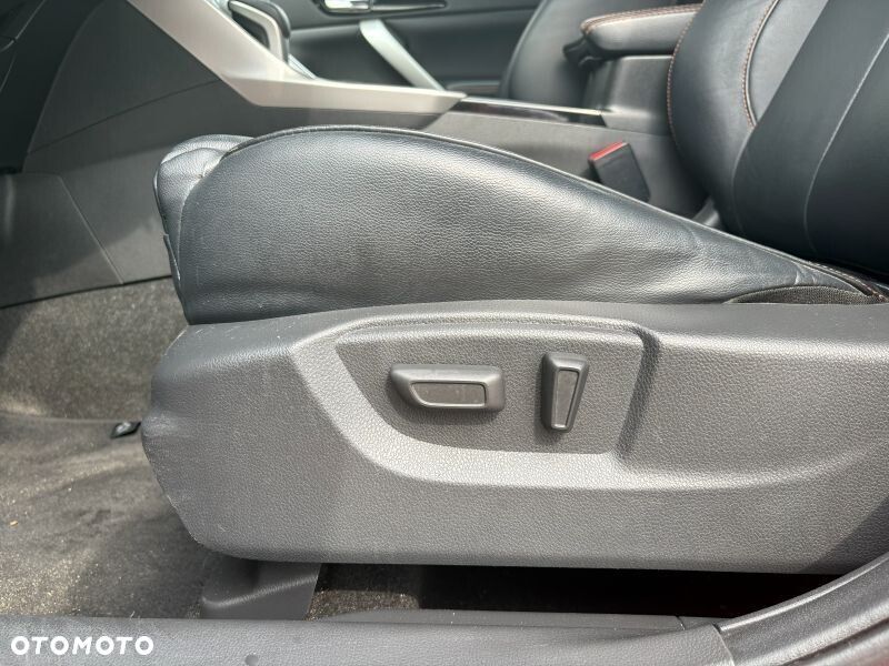 Mitsubishi Eclipse Cross 1.5 T GPF Instyle CVT 4WD - 32