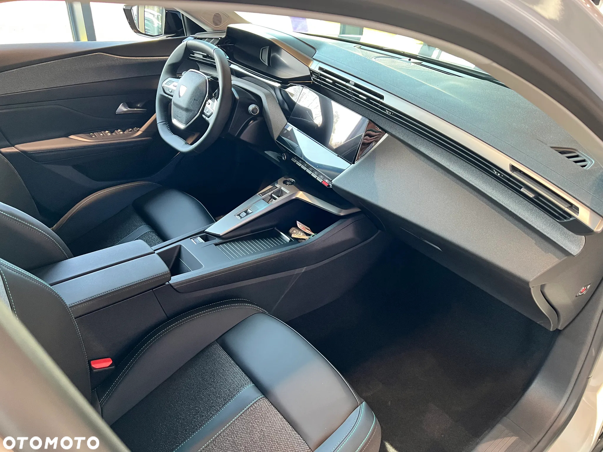 Peugeot 408 1.2 PureTech mHEV Allure S&S e-DSC6 - 13