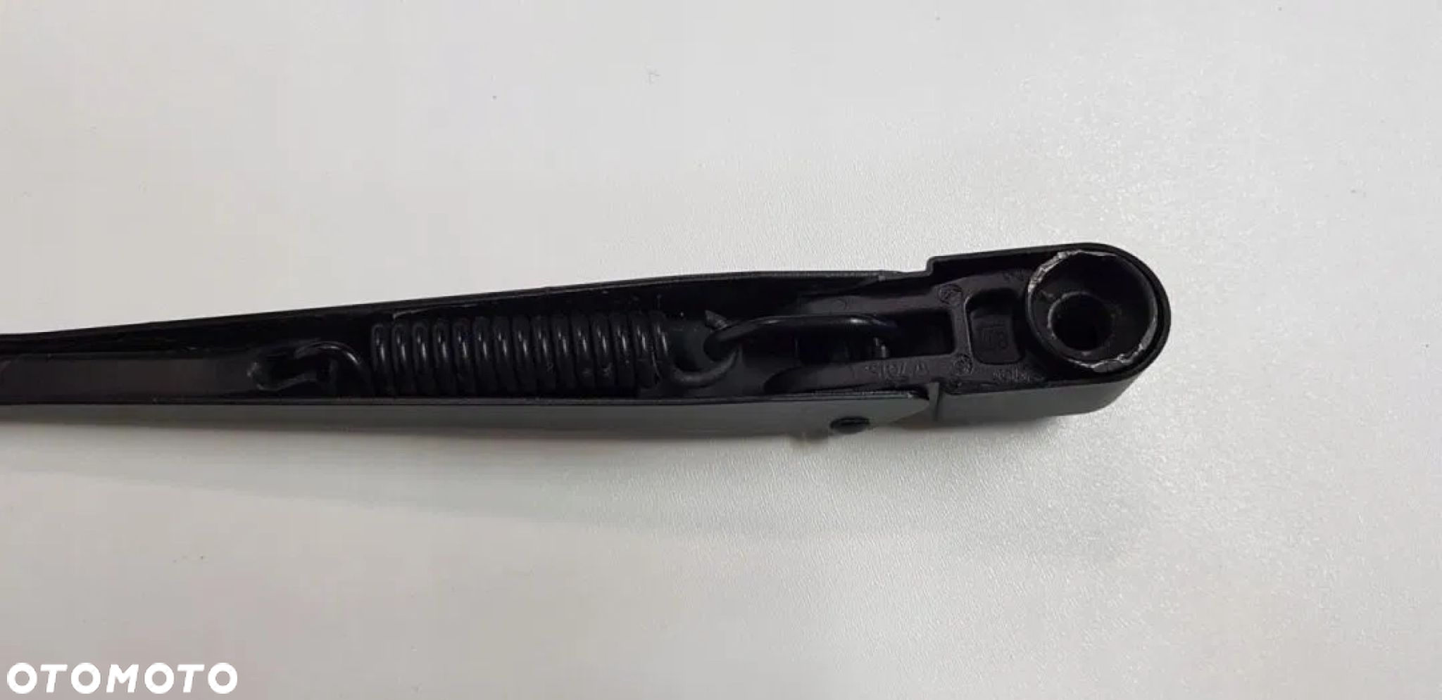 RAMIĘ PIÓRO WYCIERACZKI KLAPY TYŁ INSIGNIA A HB - 3