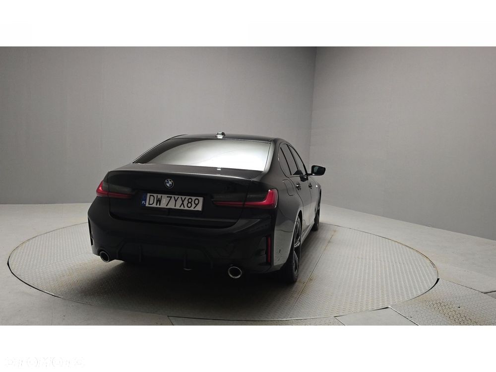 BMW Seria 3 320d xDrive mHEV M Sport - 5