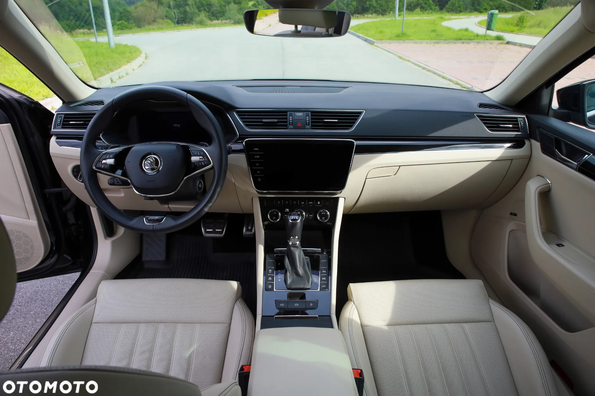 Skoda Superb 2.0 TSI 4x4 L&K DSG - 11