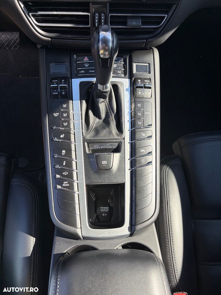 Porsche Macan - 11