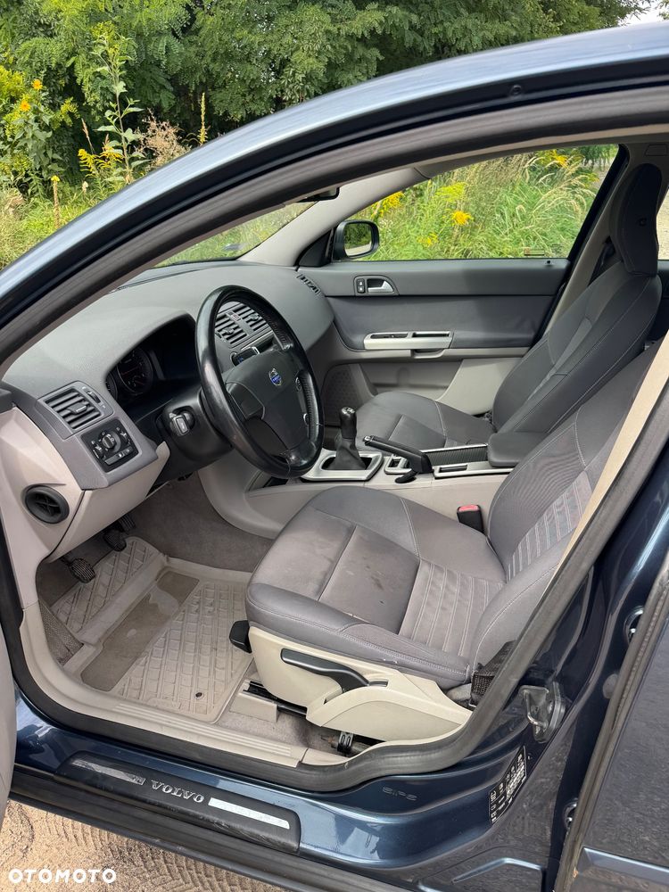 Volvo S40 2.0D - 6