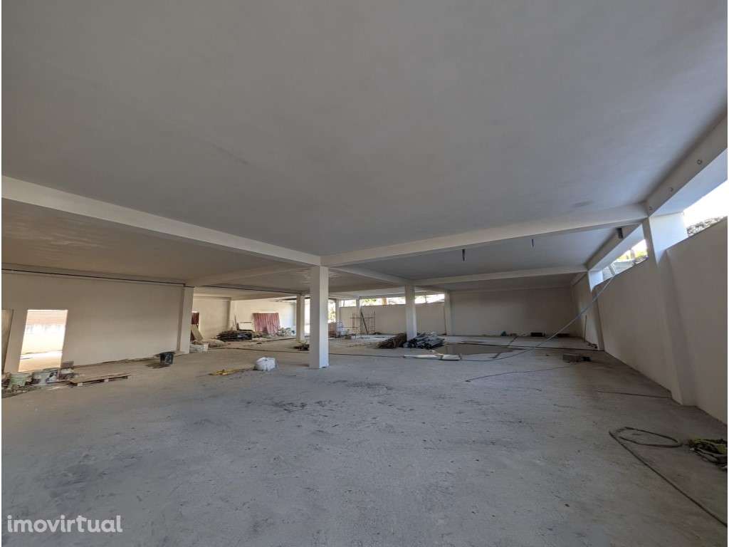 Armazém com 625m em Alfena - Grande imagem: 2/2
