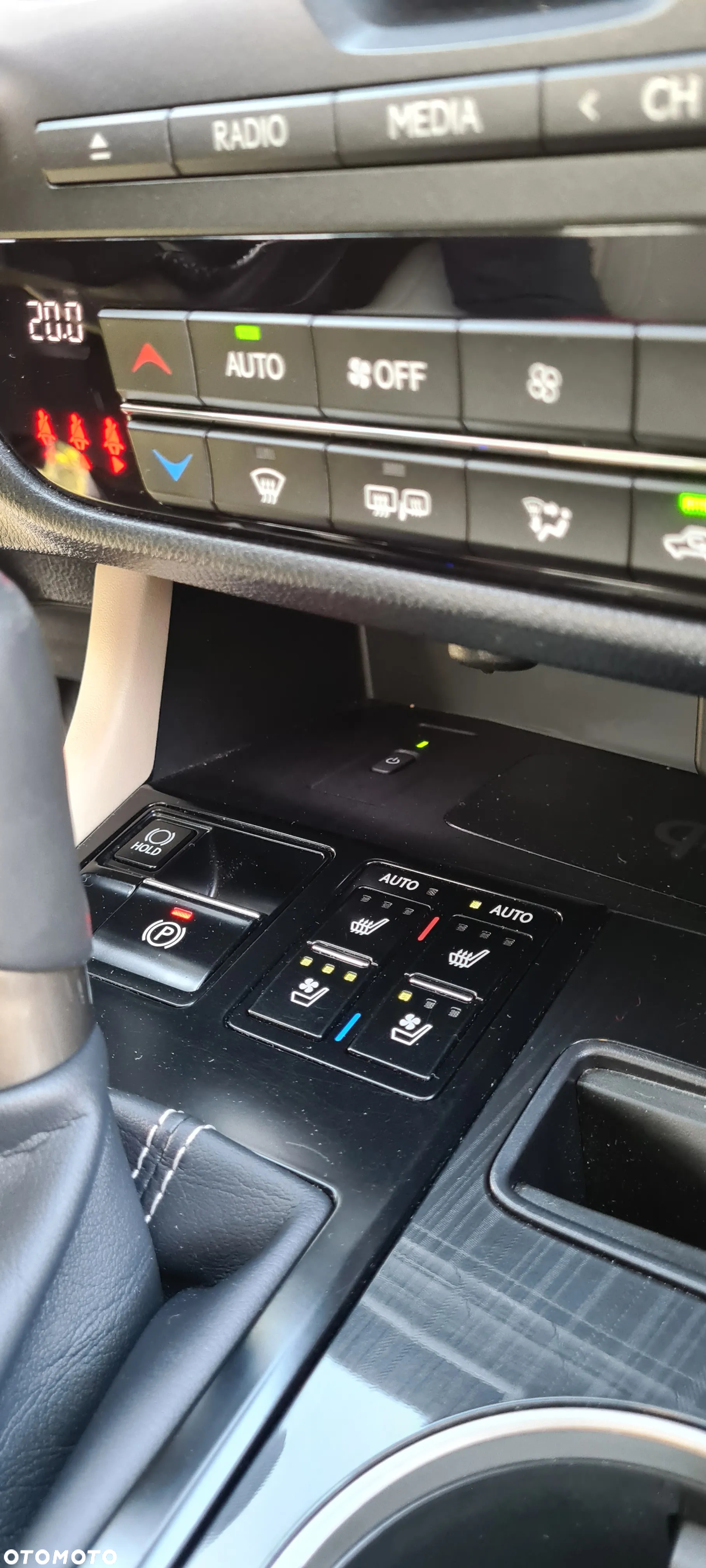 Lexus RX 450h F-Impression - 16