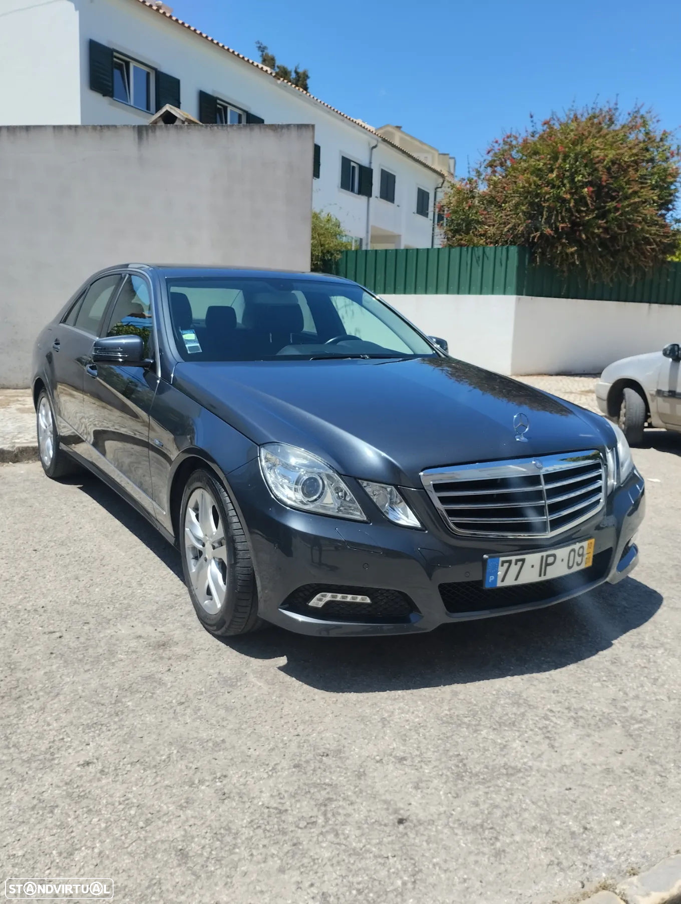 Mercedes-Benz E 250 CDi Avantgarde BlueEfficiency - 2