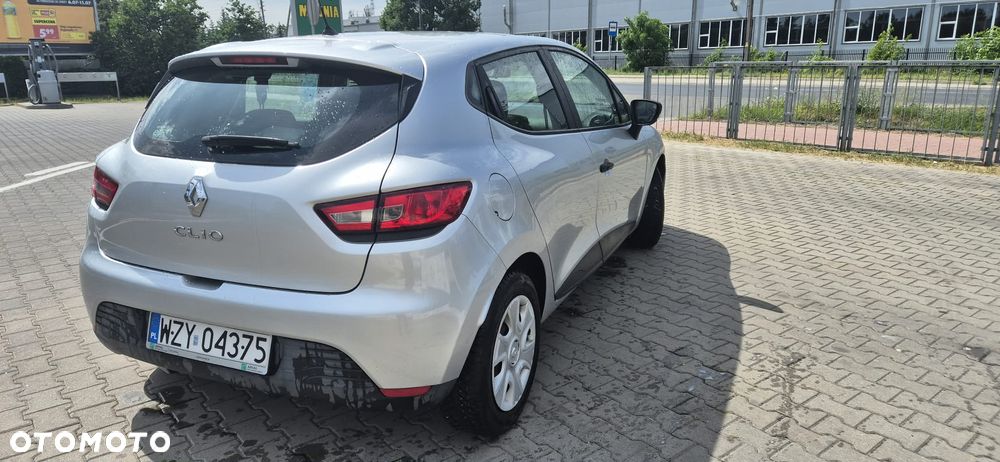 Renault Clio 1.2 16V Life - 5