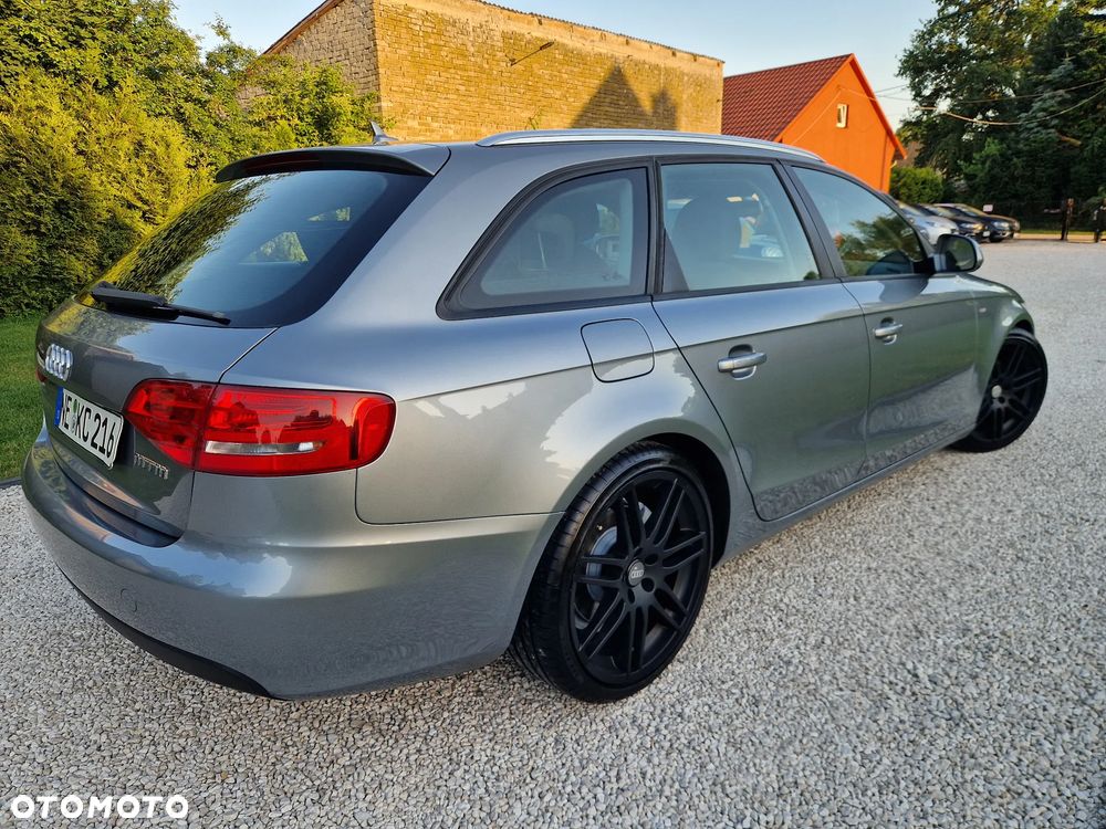 Audi A4 Avant 2.0 TDI DPF Ambiente - 4