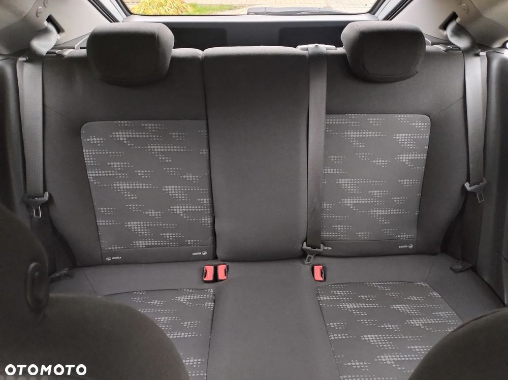 Opel Corsa 1.2 16V Enjoy - 30